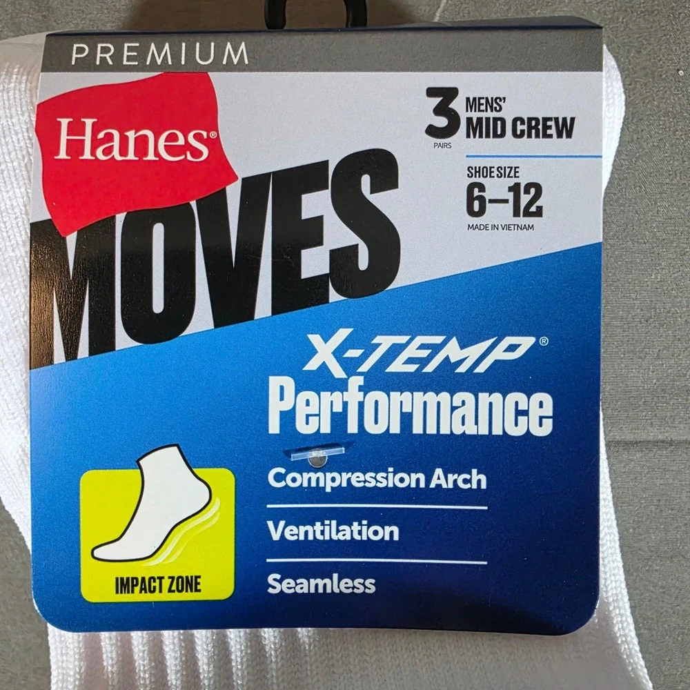 Hanes Moves Mens X-Temp Performance Mid Crew Socks 3 Pair White PMSA84 Size 6-12